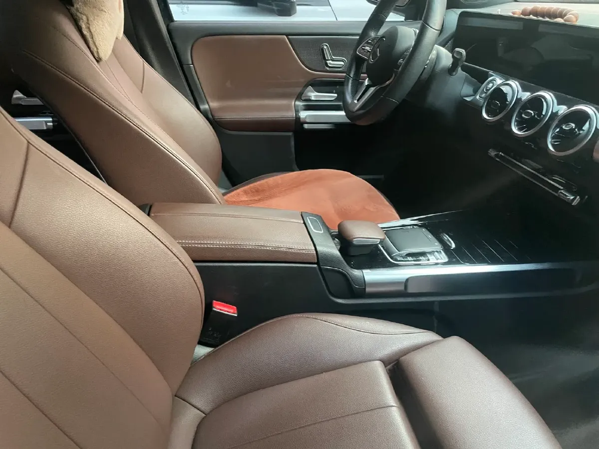 2020 Mercedes-Benz GLB Class 1.3T 163HP L4 7DCT,autocango,china used car exporter,china ev exporter,chinese used car exporter,chinese used ev exporter