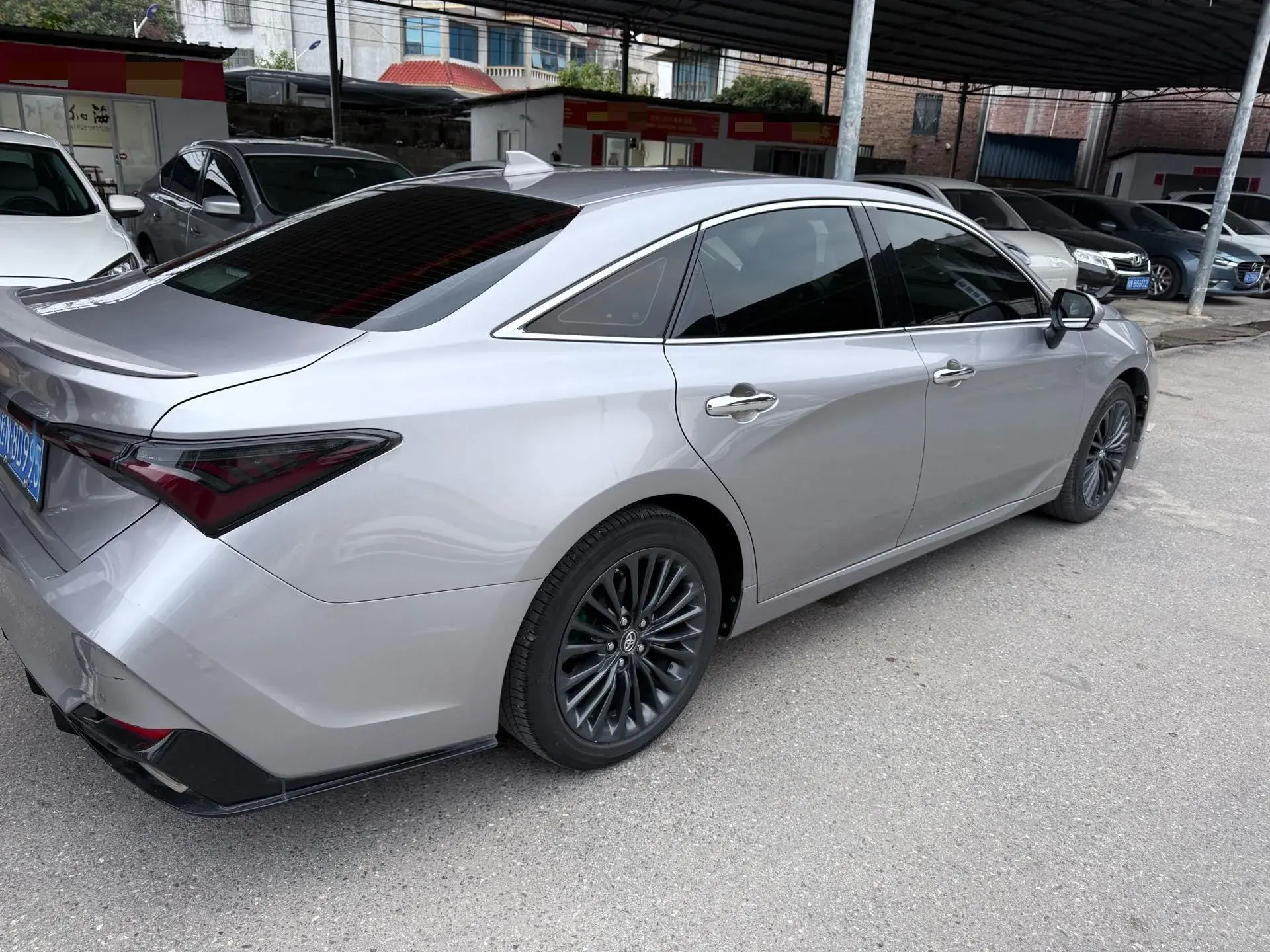 2019 TOYOTA AVALON thumbnail 4