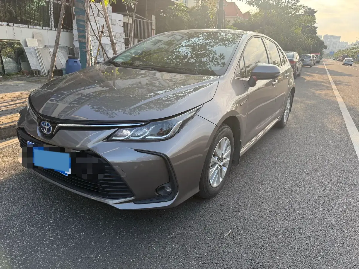 2022 Toyota Corolla 1.8L 98HP L4 E-CVT Hybrid