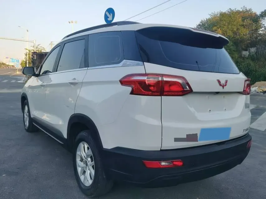 2018 WuLing HongGuang S3 1.5T 150HP L4 6MT,autocango,china used car exporter,china ev exporter,chinese used car exporter,chinese used ev exporter