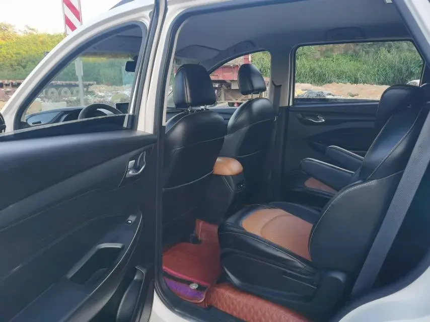 2018 WuLing HongGuang S3 1.5T 150HP L4 6MT,autocango,china used car exporter,china ev exporter,chinese used car exporter,chinese used ev exporter