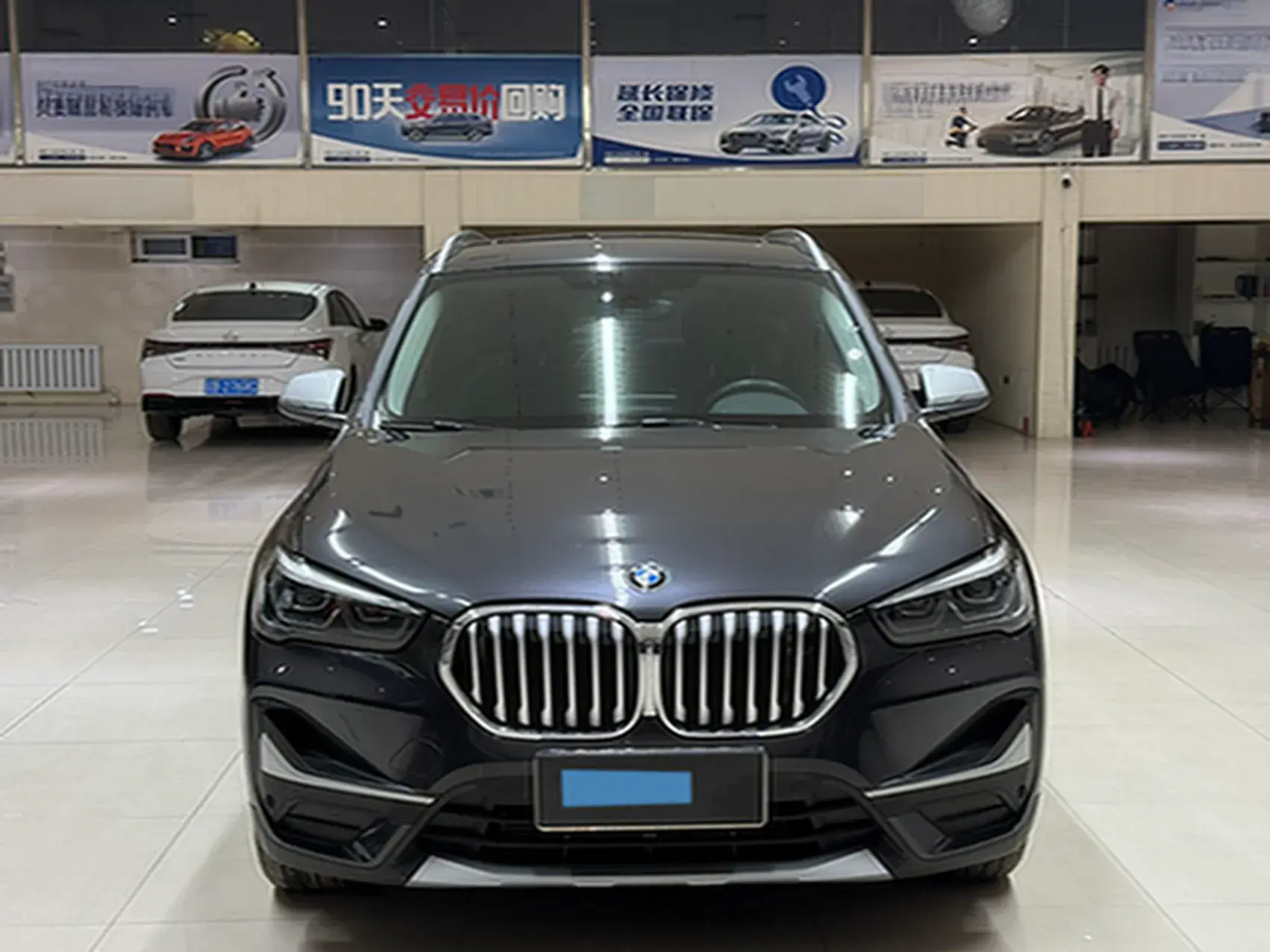 2022 BMW X1 thumbnail 2