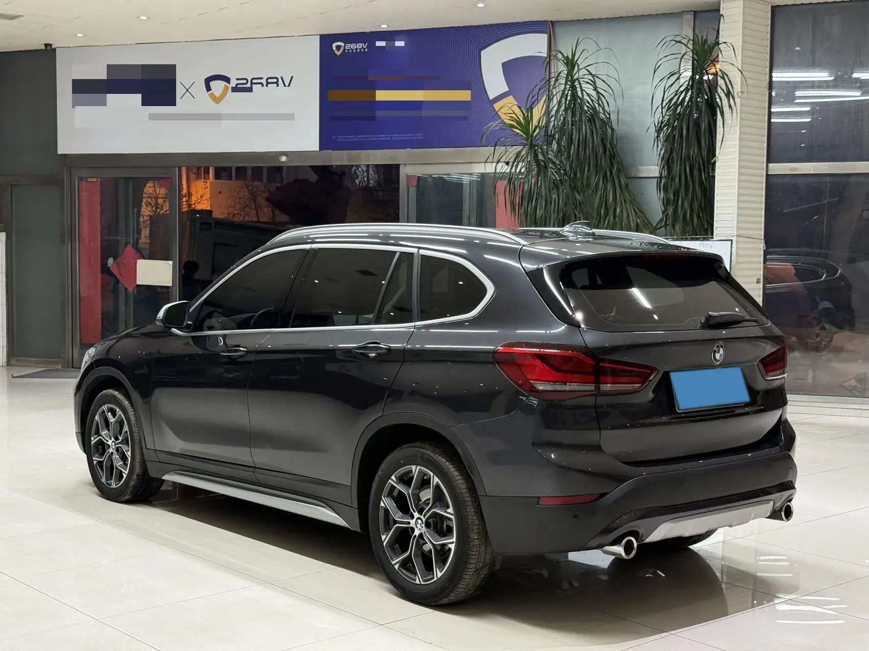 2022 BMW X1 thumbnail 4