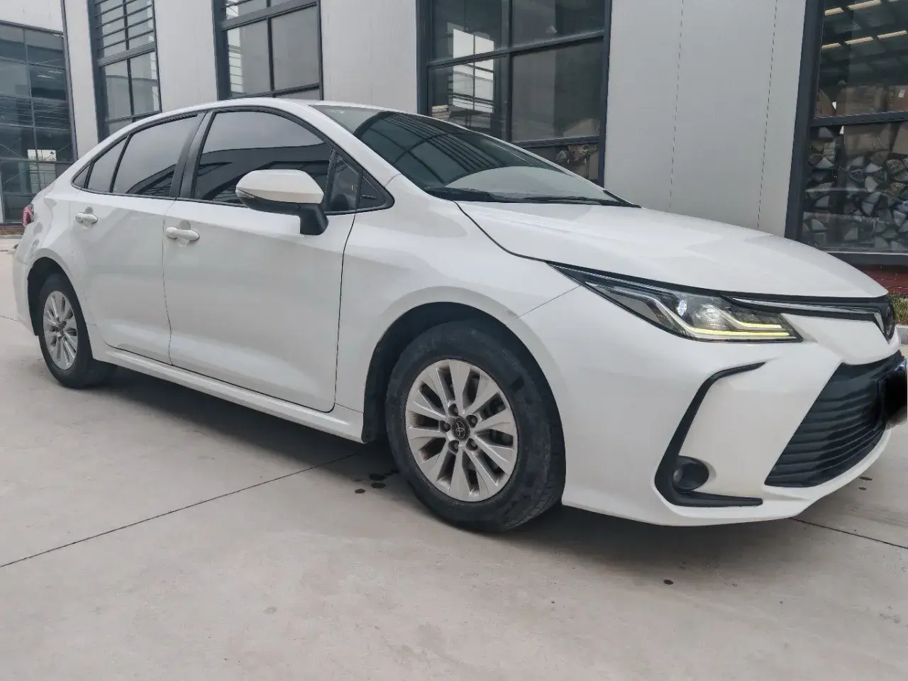 2022 TOYOTA COROLLA thumbnail 3