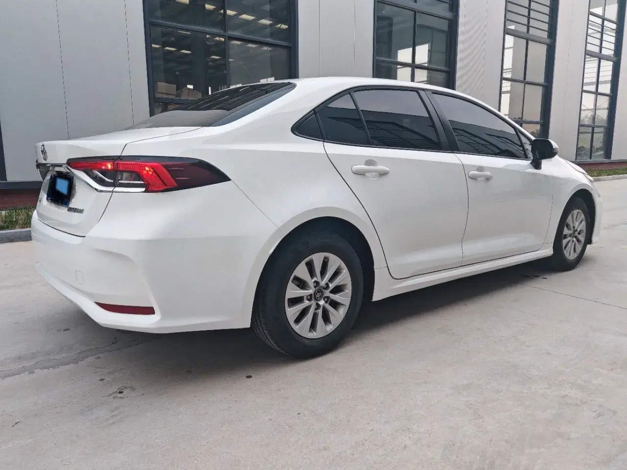 2022 TOYOTA COROLLA thumbnail 4