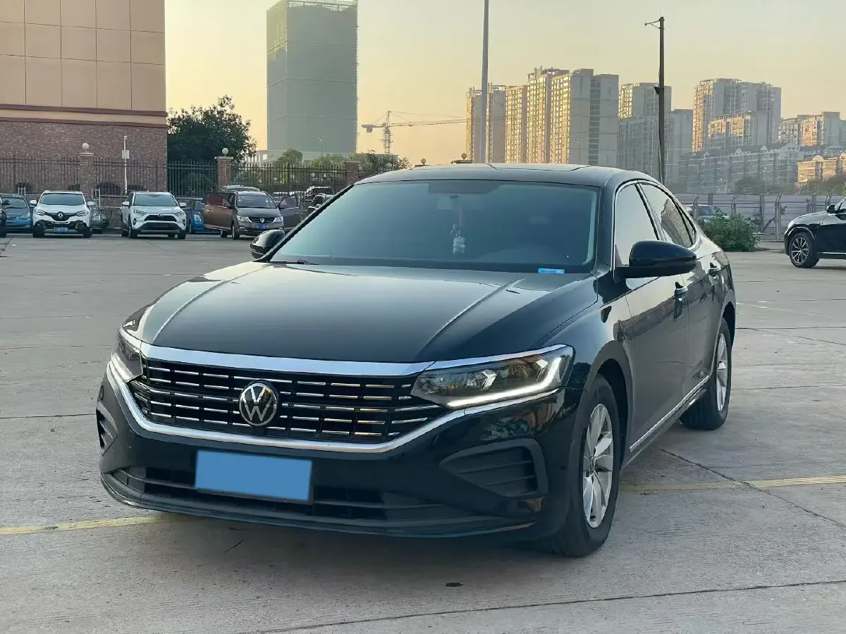 2024 Volkswagen Passat 1.4T 150HP L4 7DCT