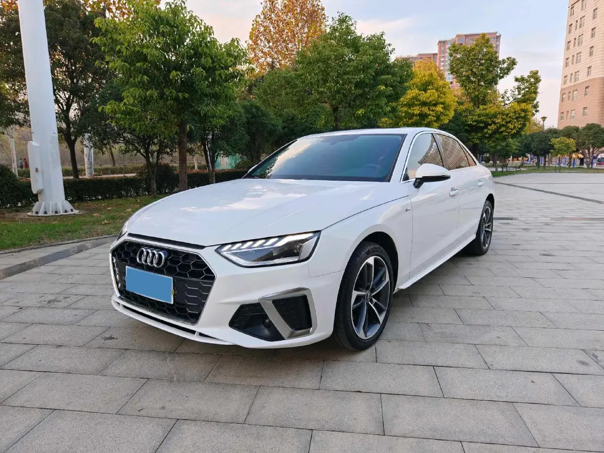 2024 Audi A4L 2.0T 190HP L4 7DCT