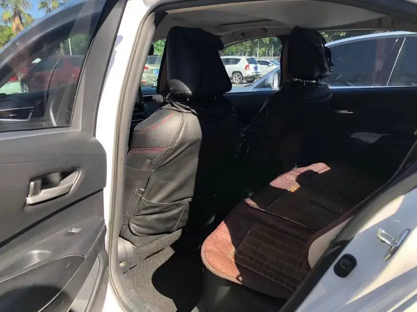 2021 TOYOTA COROLLA thumbnail 4