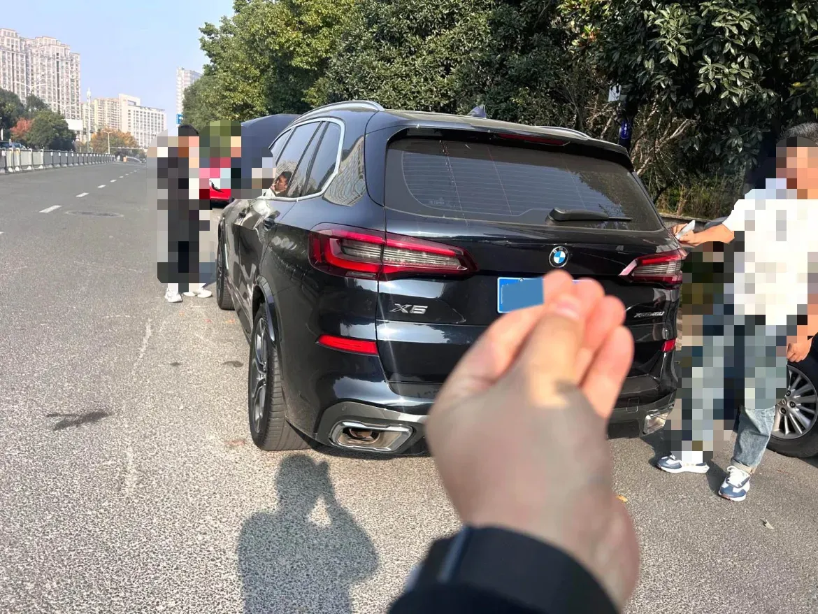 2022 BMW X5 2.0T 245HP L4 8AT,autocango,china used car exporter,china ev exporter,chinese used car exporter,chinese used ev exporter