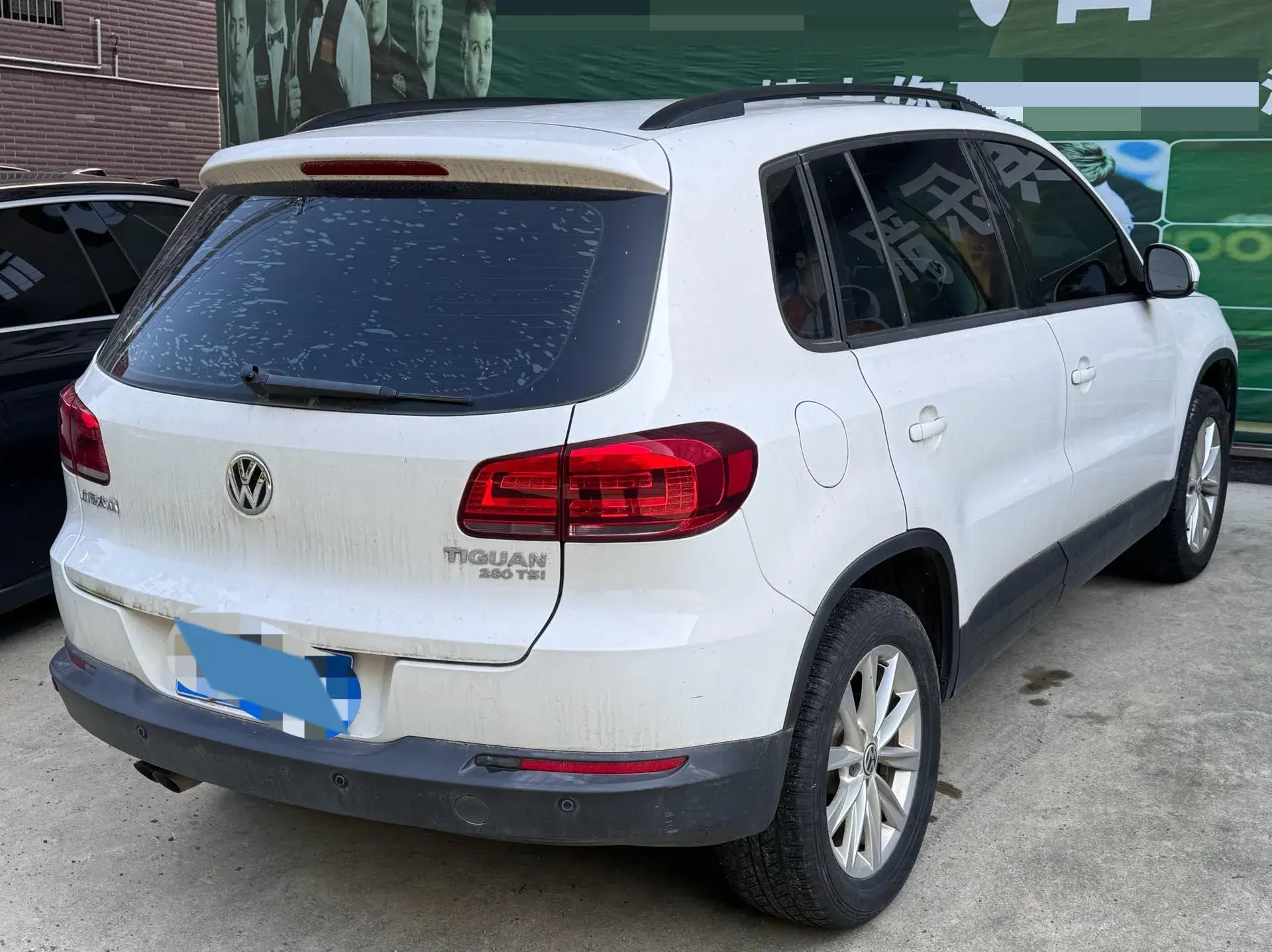 2016 VOLKSWAGEN TIGUAN thumbnail 2