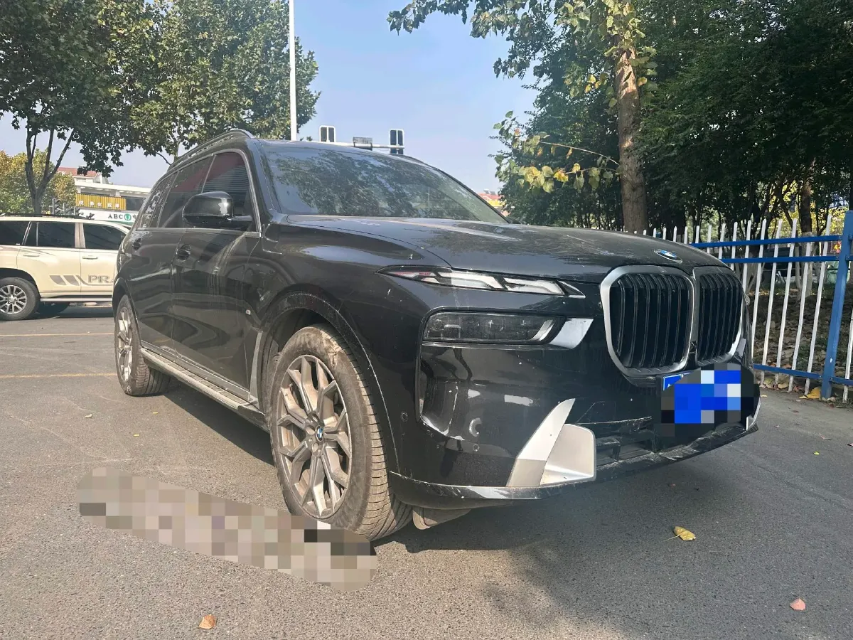 2024 BMW X7 3.0T 381HP L6 8AT,autocango,china used car exporter,china ev exporter,chinese used car exporter,chinese used ev exporter