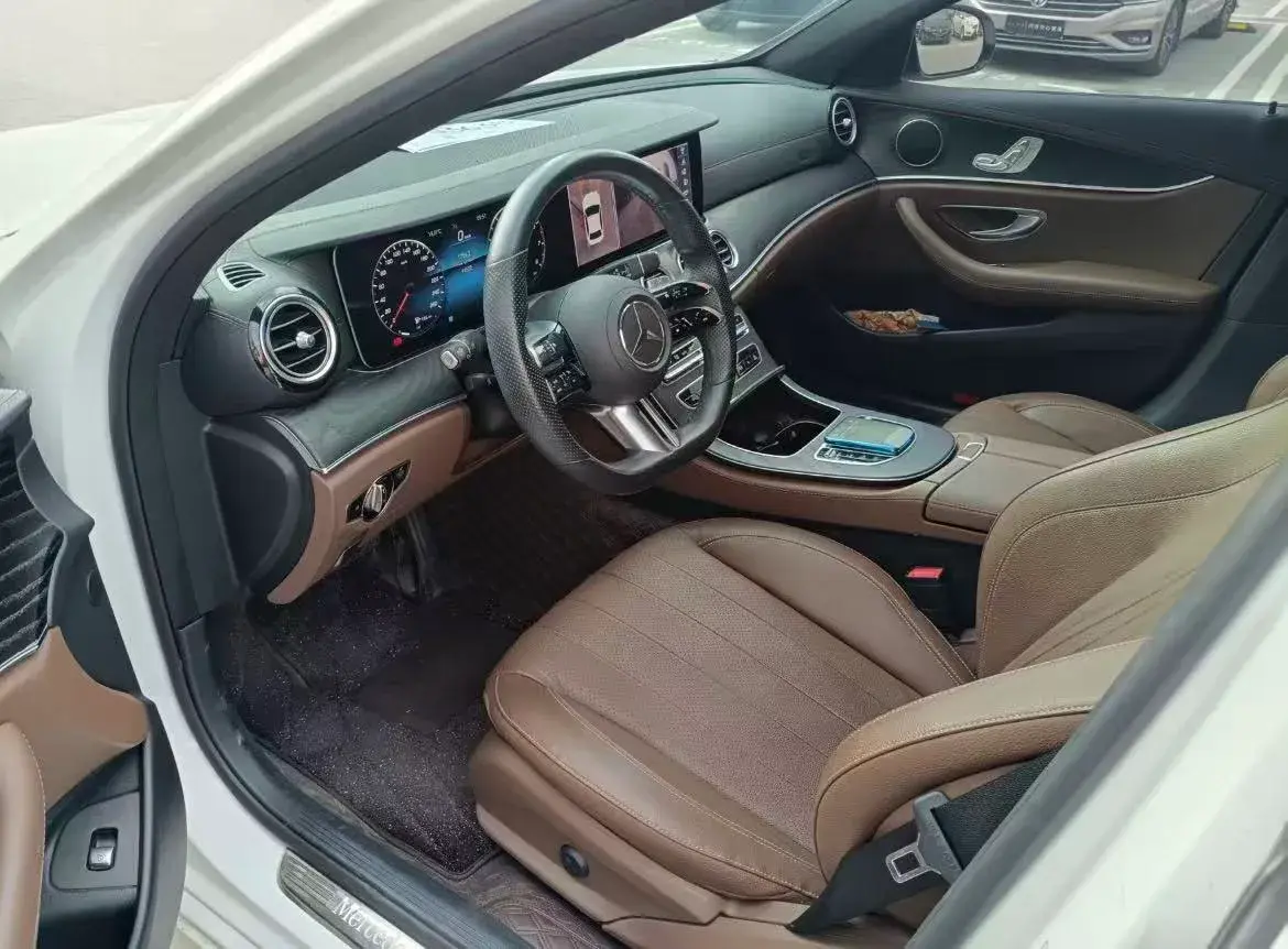 2021 MERCEDES-BENZ E thumbnail 4