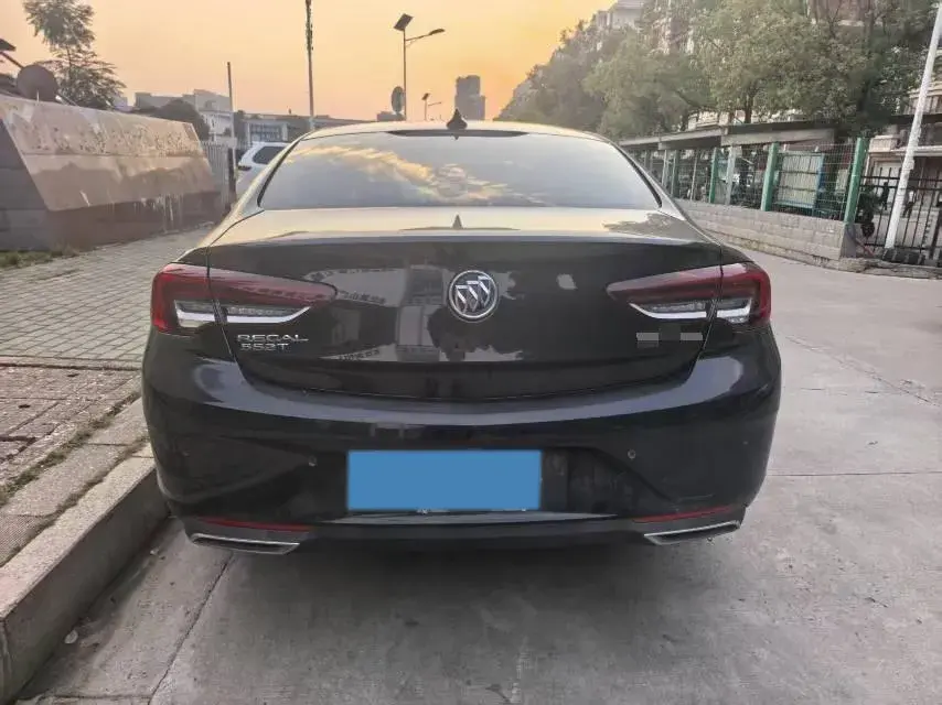 2020 BUICK REGAL thumbnail 4