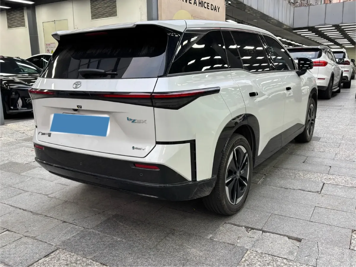 2025 Toyota BZ3X BEV 58.37KWH,autocango,china used car exporter,china ev exporter,chinese used car exporter,chinese used ev exporter