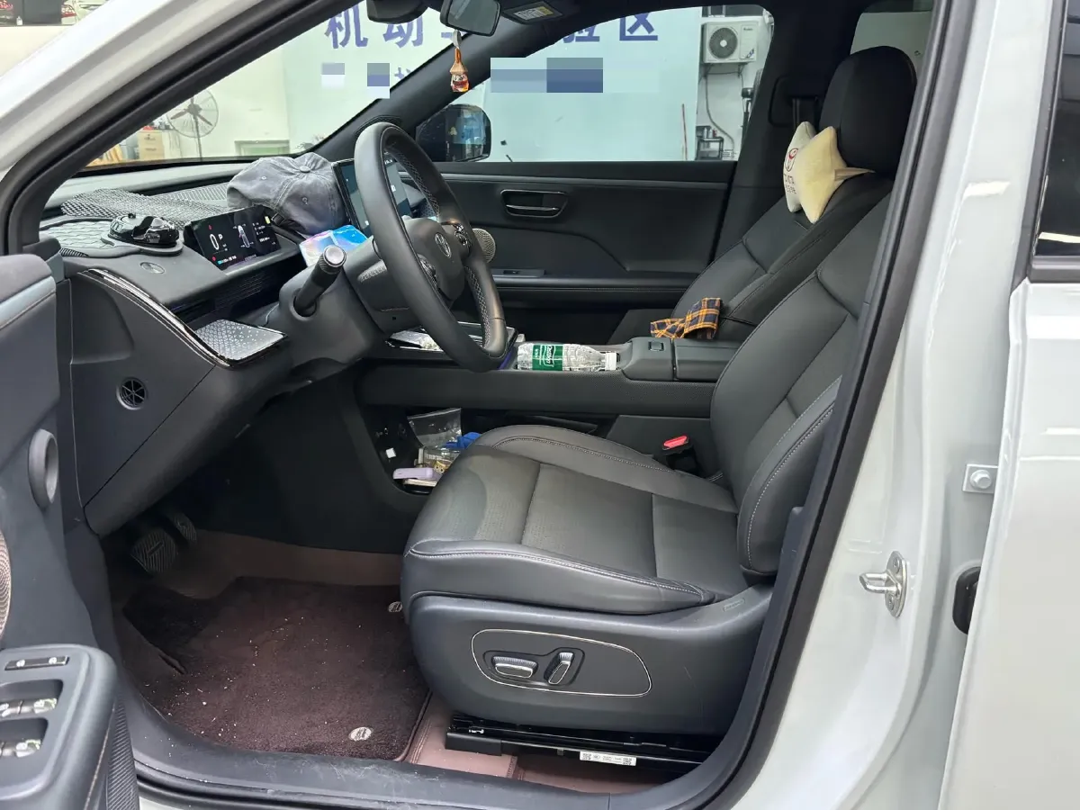 2025 Toyota BZ3X BEV 58.37KWH,autocango,china used car exporter,china ev exporter,chinese used car exporter,chinese used ev exporter