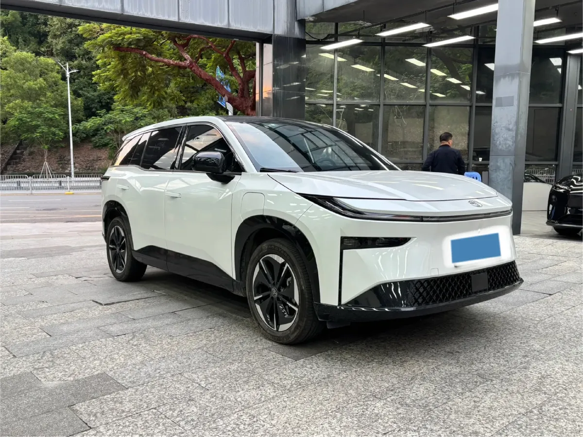 2025 Toyota BZ3X BEV 58.37KWH,autocango,china used car exporter,china ev exporter,chinese used car exporter,chinese used ev exporter