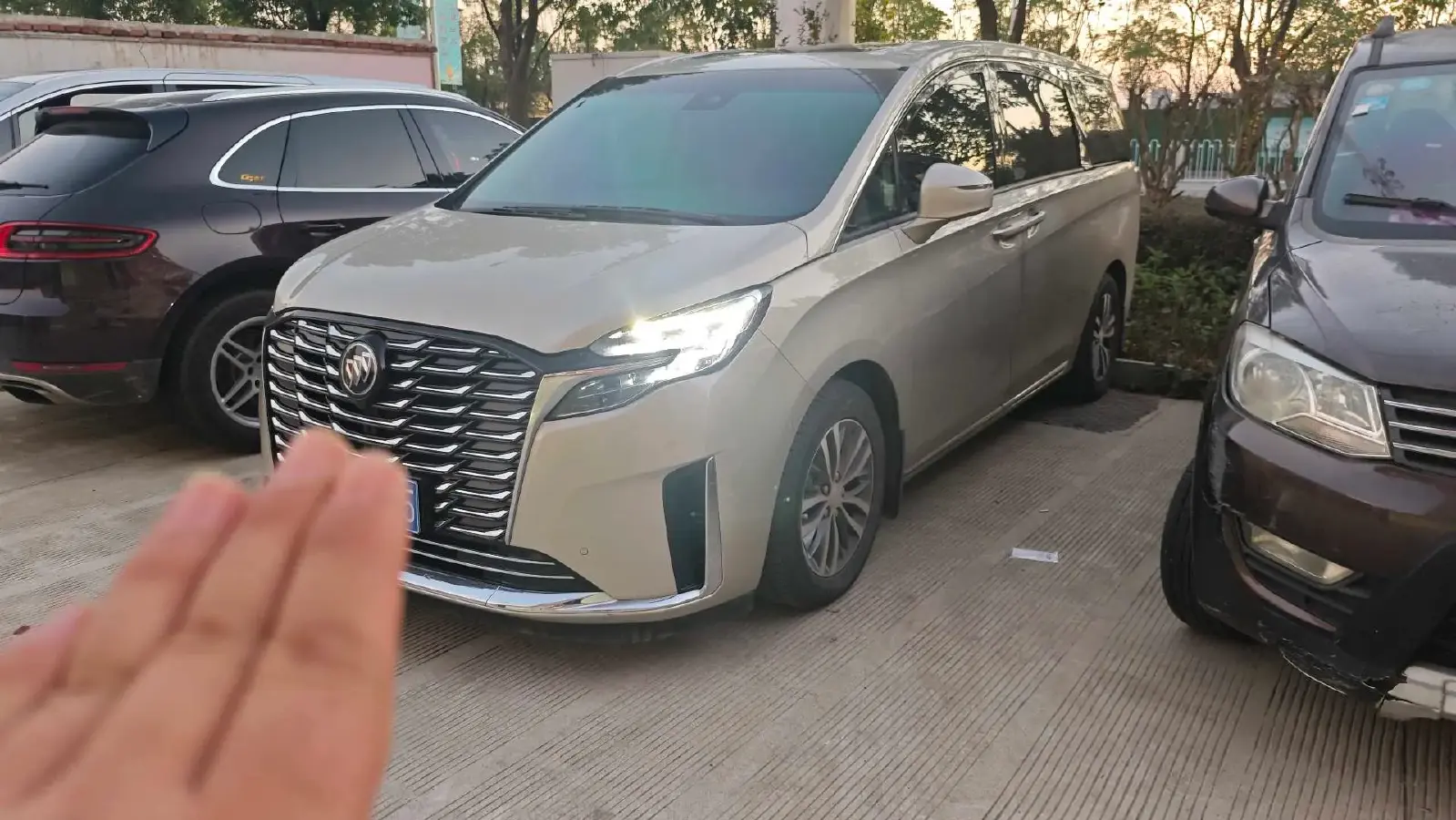 2022 Buick GL8 2.0T 237HP L4 9AT