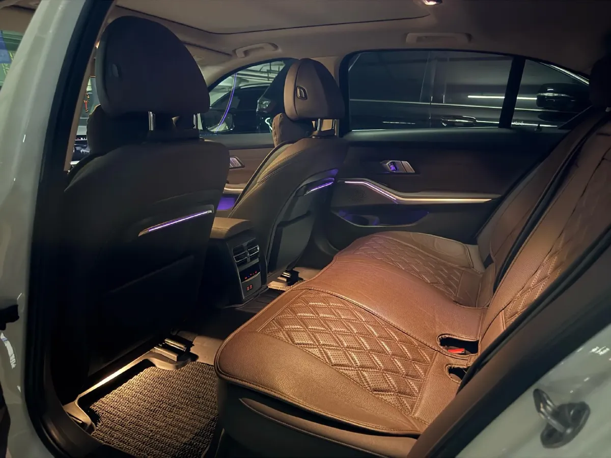 2021 BMW 3 Series 2.0T 184HP L4 8AT,autocango,china used car exporter,china ev exporter,chinese used car exporter,chinese used ev exporter