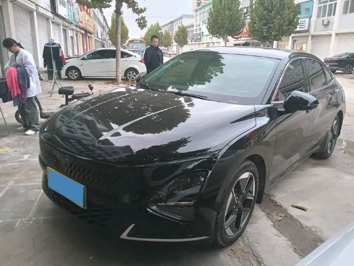 2023 WuLing XingGuang 1.5L 106HP L4 E-CVT PHEV 20.5KWH