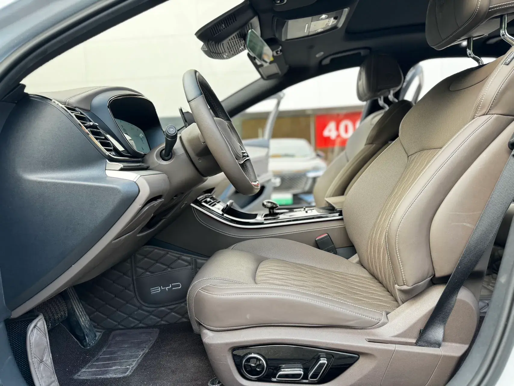 2024 BYD HAN thumbnail 4