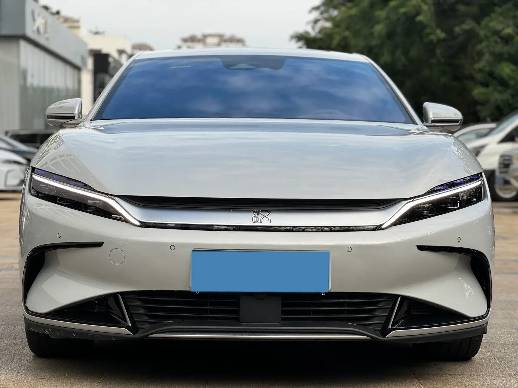 2024 BYD HAN thumbnail 2