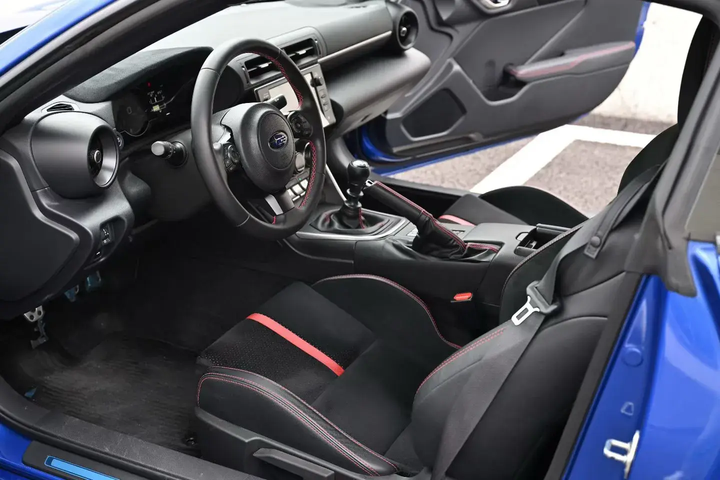 2022 SUBARU BRZ thumbnail 4