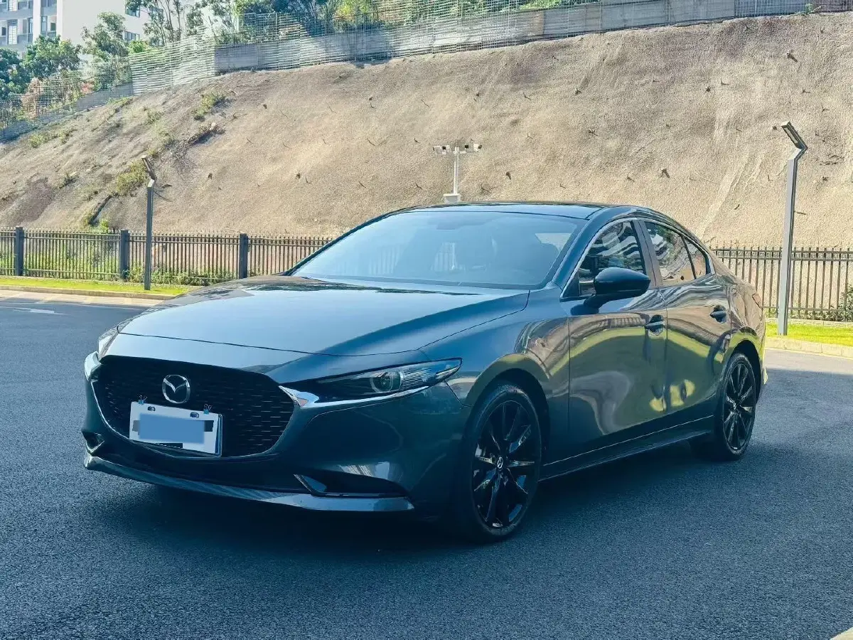 2022 Mazda 3 Axela 2.0L 158HP L4 6AT