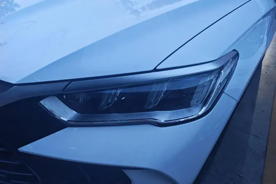 2024 BYD SONG thumbnail 2