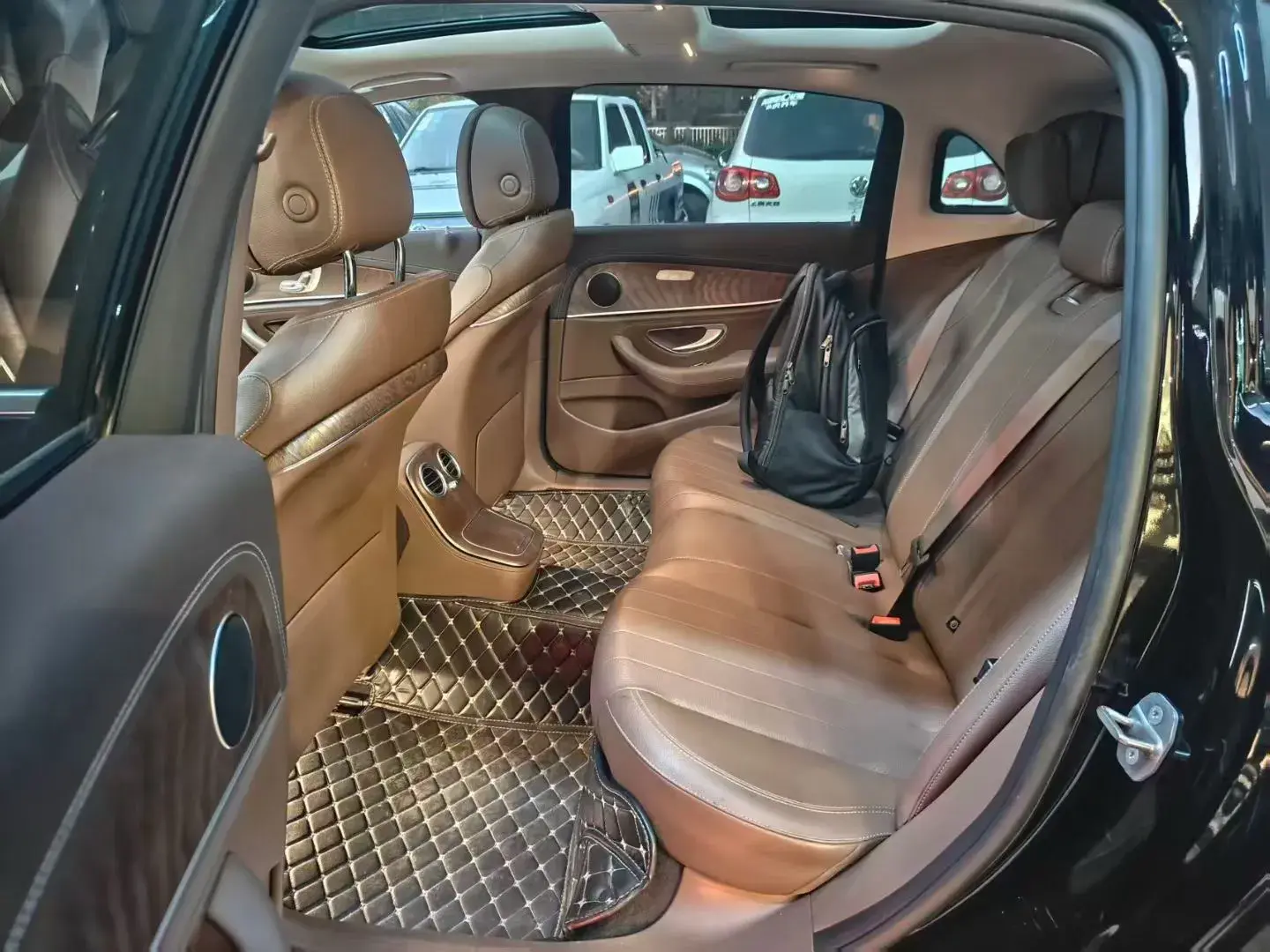 2021 MERCEDES-BENZ E thumbnail 4