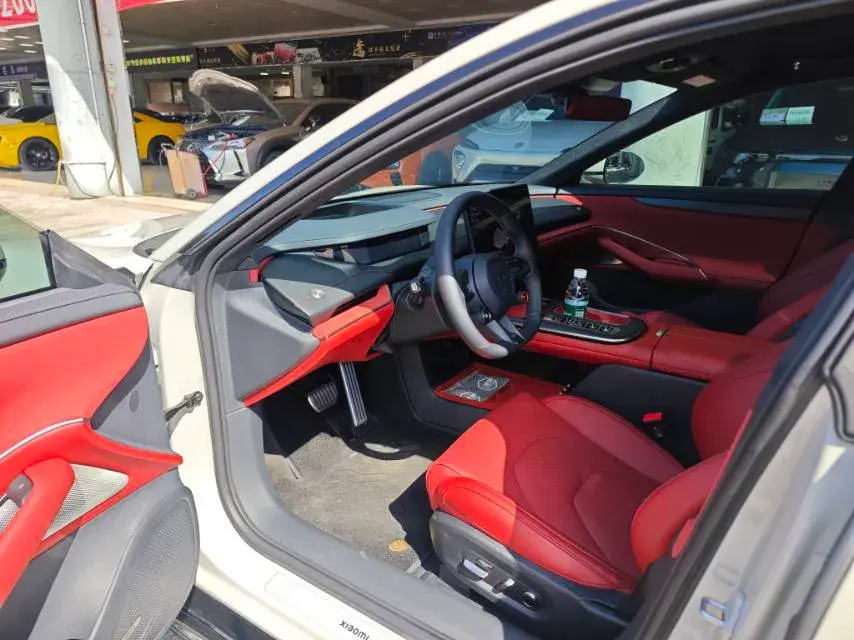 2024 MI SU7 thumbnail 3