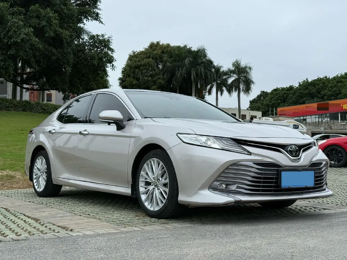 2019 Toyota Camry 2.5L 209HP L4 8AT,autocango,china used car exporter,china ev exporter,chinese used car exporter,chinese used ev exporter