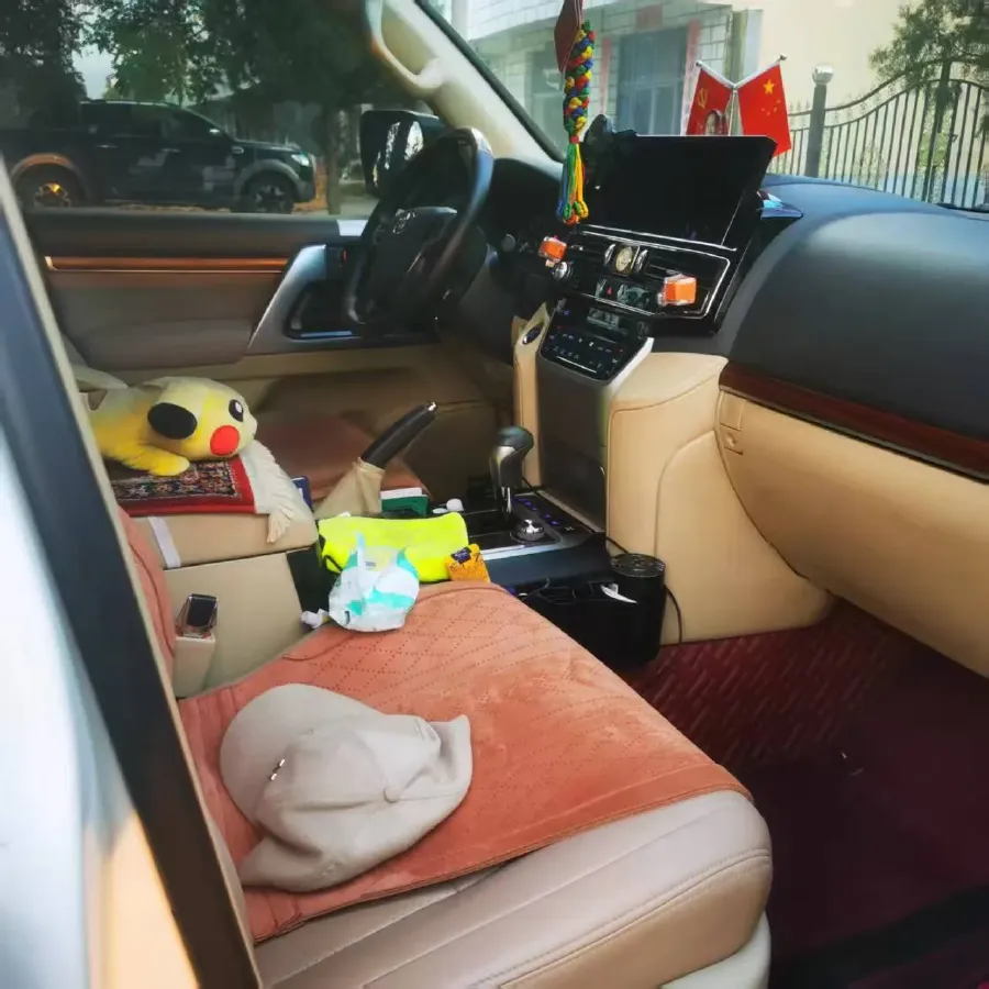 2015 Toyota Land Cruiser 4.6L 310HP V8 6AT,autocango,china used car exporter,china ev exporter,chinese used car exporter,chinese used ev exporter