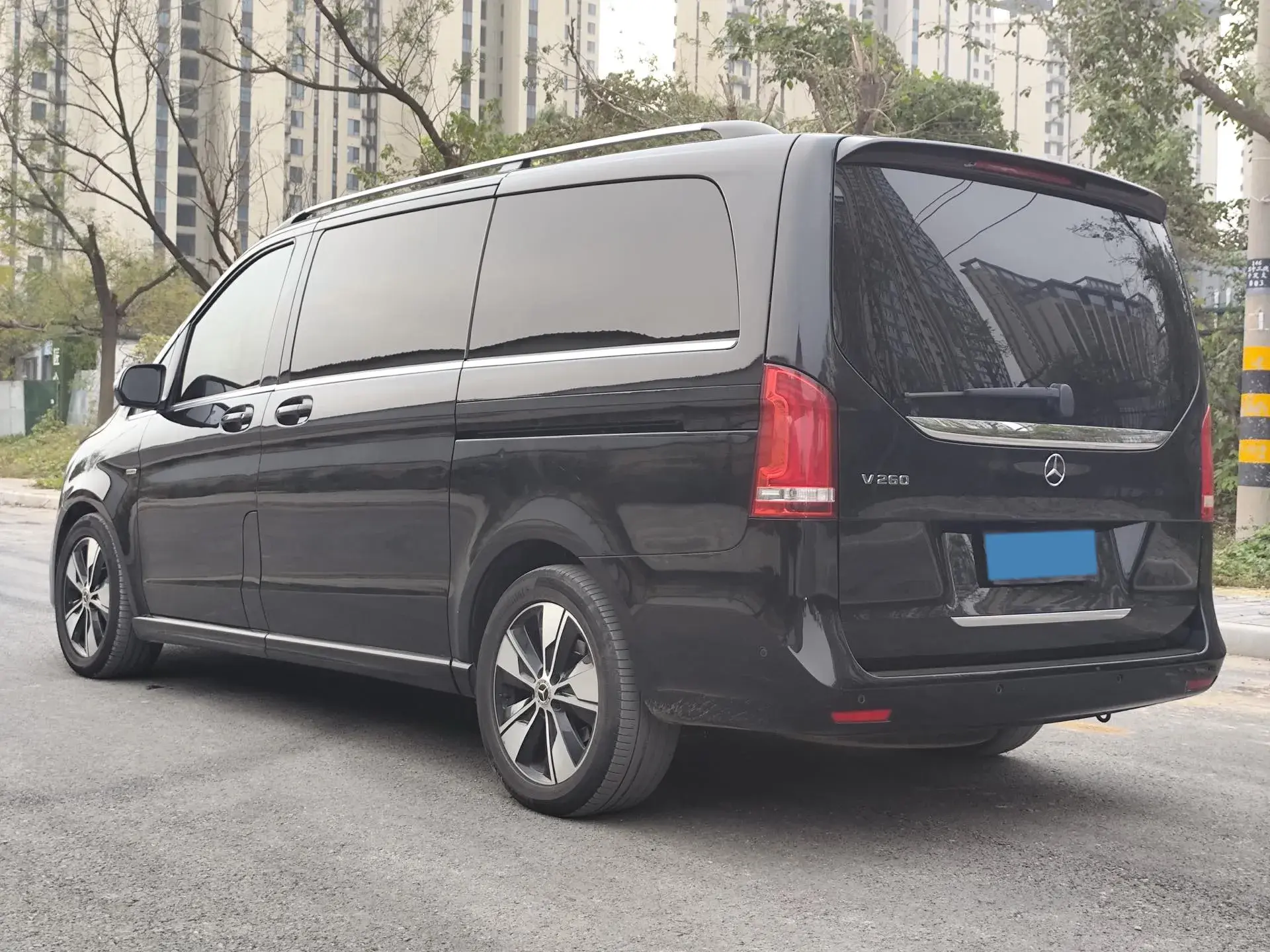 2020 MERCEDES-BENZ V thumbnail 3