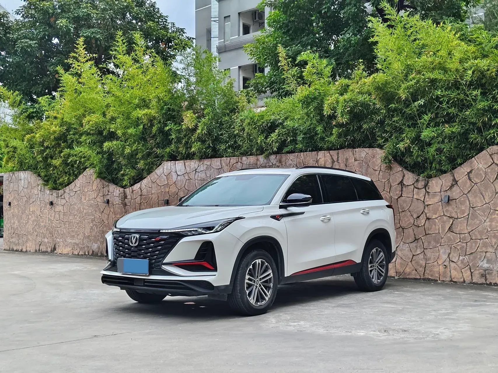 2021 CHANGAN CS75 view 1