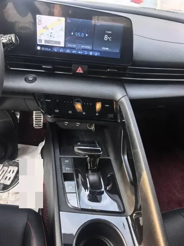 2021 HYUNDAI ELANTRA thumbnail 3