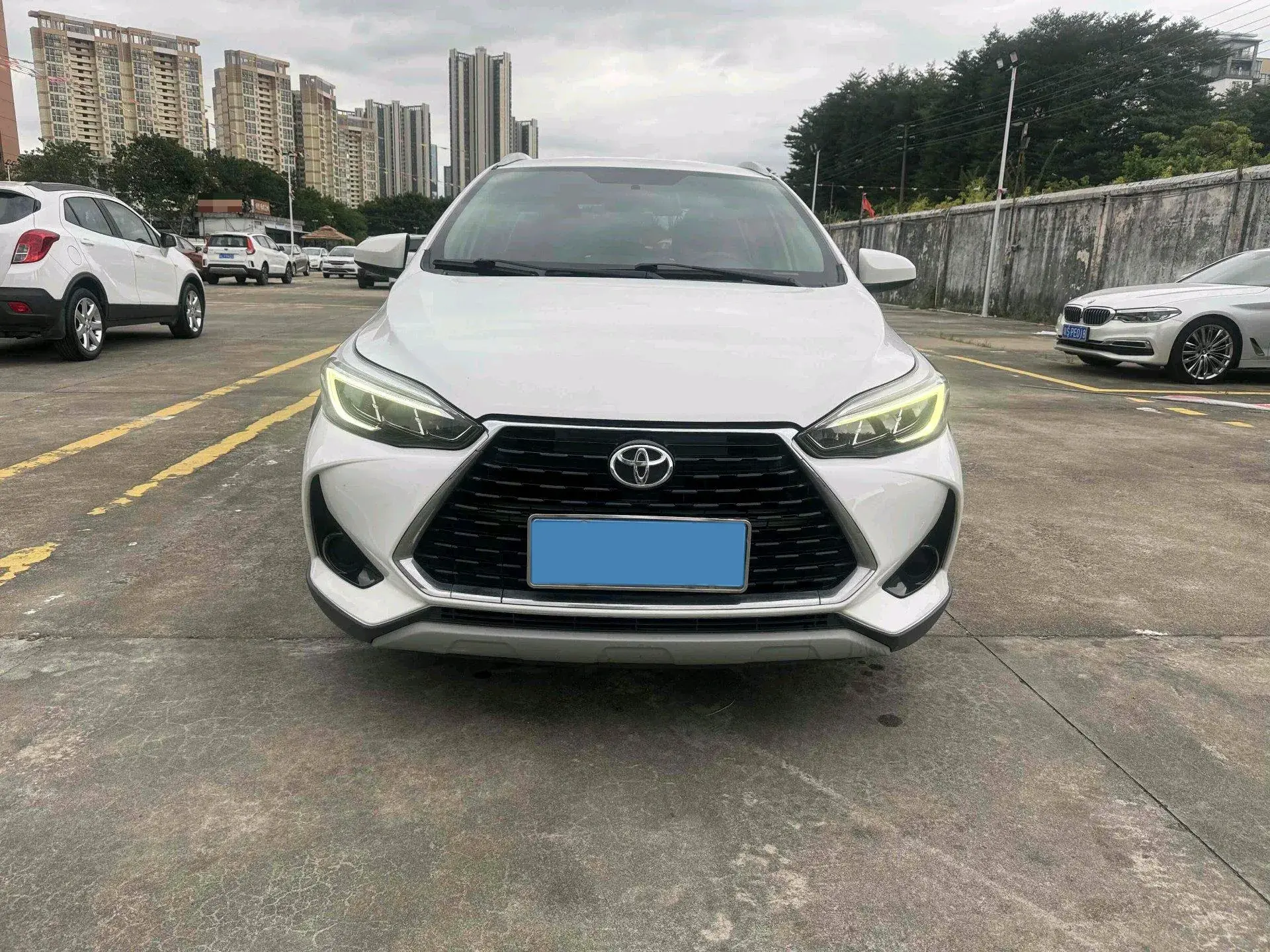 2020 TOYOTA YARIS thumbnail 2