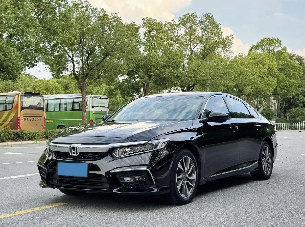 2019 Honda Inspire 1.5T 194HP L4 CVT