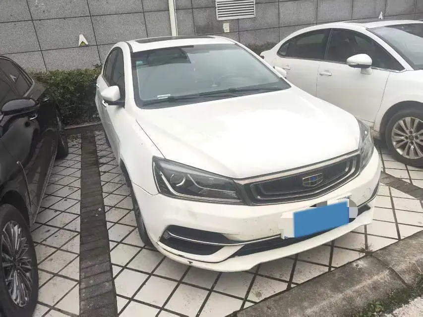 2018 GEELY EMGRAND thumbnail 3