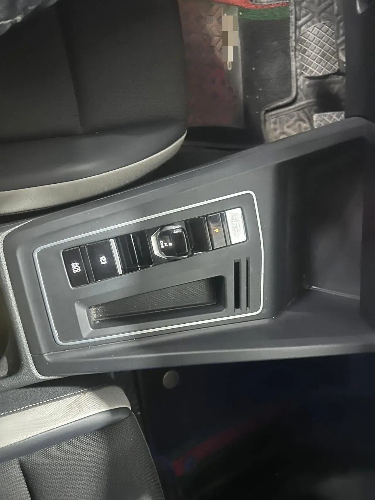 2021 VOLKSWAGEN GOLF thumbnail 4