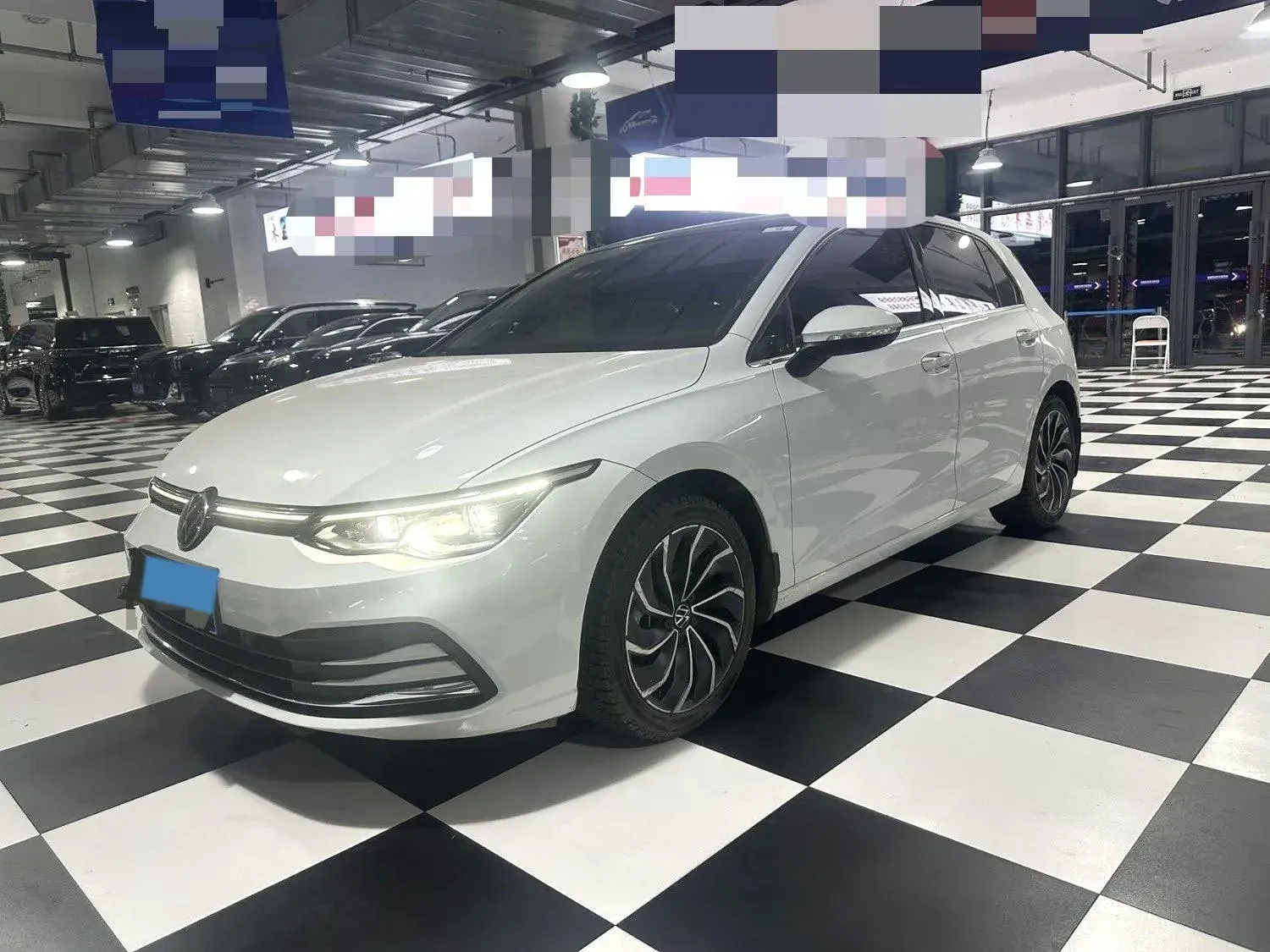 2021 VOLKSWAGEN GOLF view 1