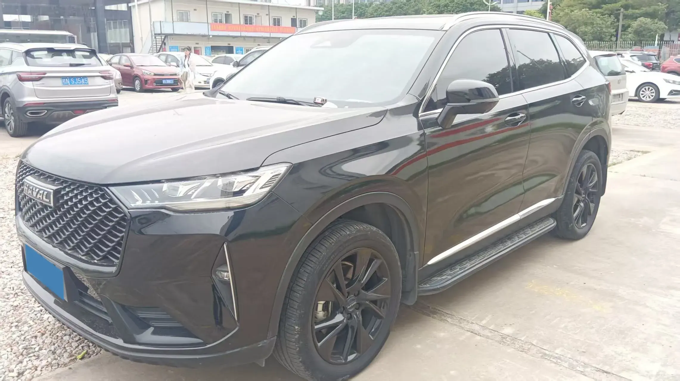 2021 HAVAL H6 view 1