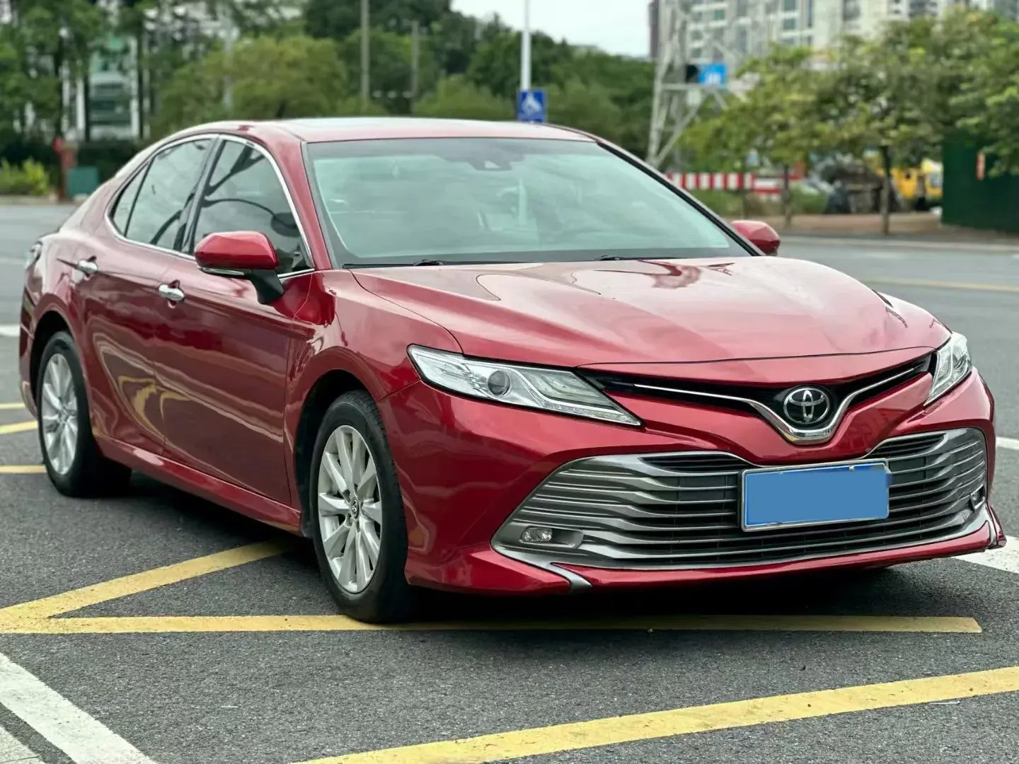 2018 TOYOTA CAMRY thumbnail 3