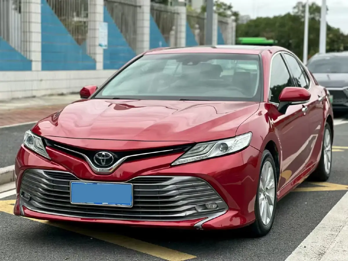 2018 Toyota Camry 2.0L 169HP L4 6AT