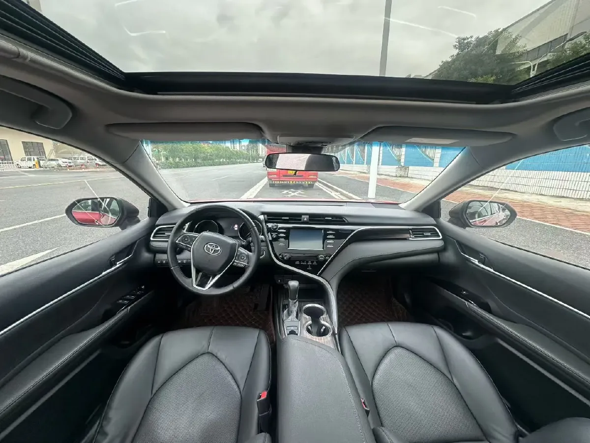 2018 Toyota Camry 2.0L 169HP L4 6AT,autocango,china used car exporter,china ev exporter,chinese used car exporter,chinese used ev exporter
