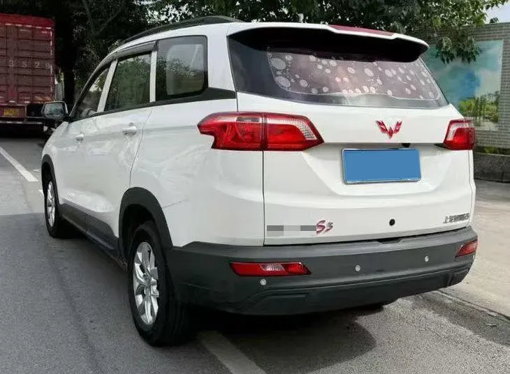 2019 WuLing ZhiGuang 1.2L 82HP L4 5MT,autocango,china used car exporter,china ev exporter,chinese used car exporter,chinese used ev exporter
