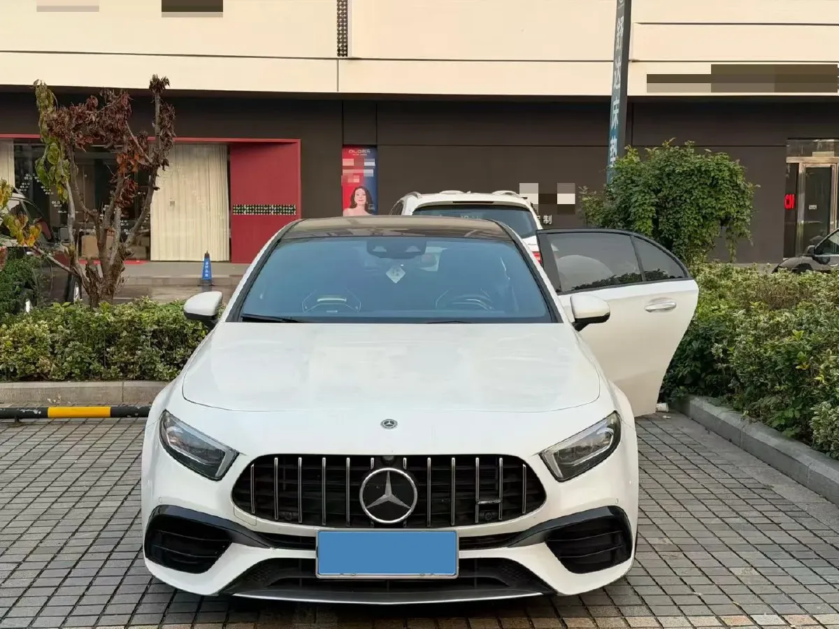 2020 Mercedes-Benz A AMG 2.0T 387HP L4 8DCT,autocango,china used car exporter,china ev exporter,chinese used car exporter,chinese used ev exporter