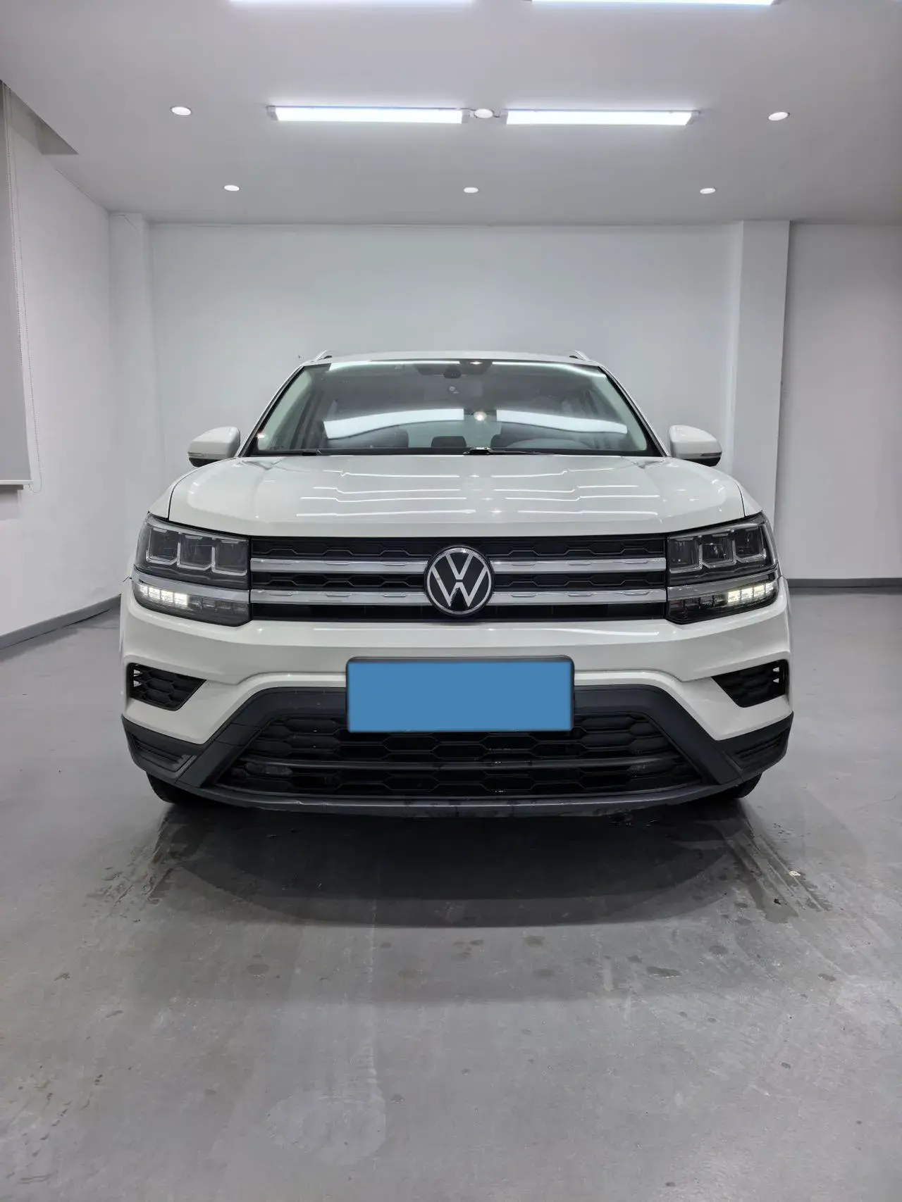 2022 VOLKSWAGEN THARU thumbnail 2