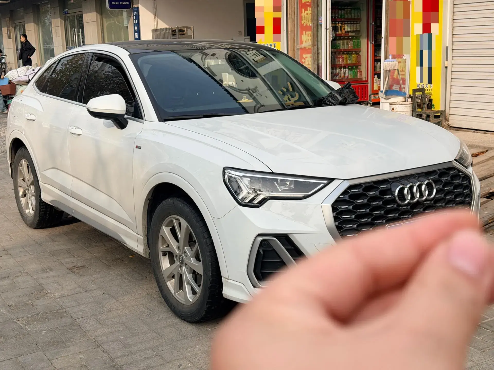 2020 AUDI Q3 thumbnail 3