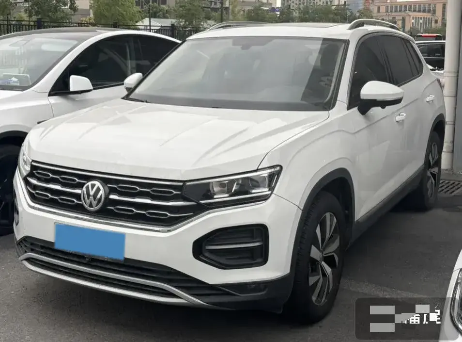 2019 VOLKSWAGEN TAYRON view 1