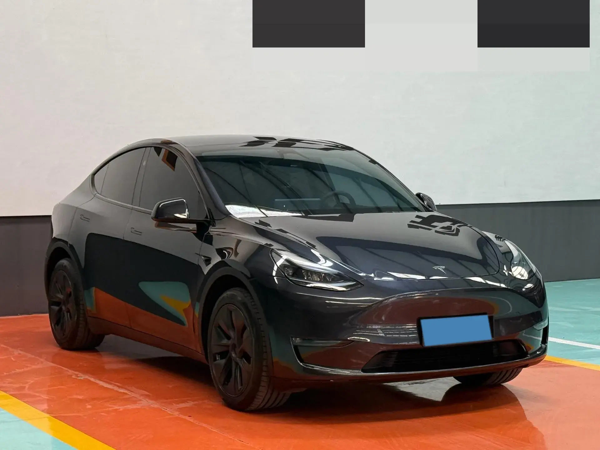 2024 TESLA MODEL thumbnail 3